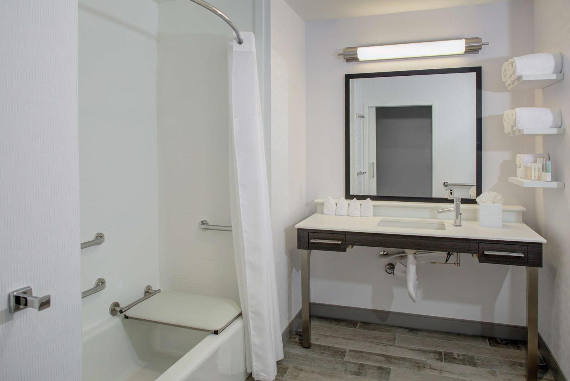 Hampton Inn & Suites Irvine/Orange County Airport Dış mekan fotoğraf