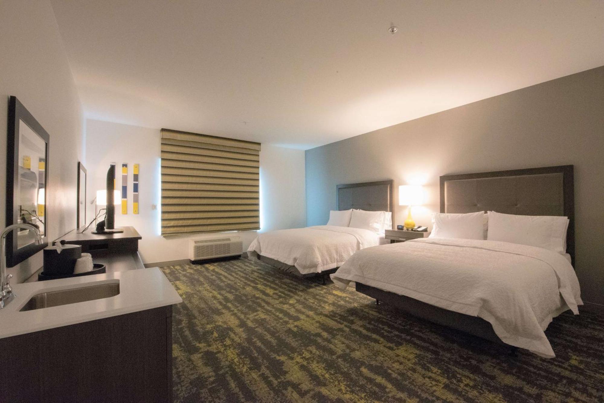 Hampton Inn & Suites Irvine/Orange County Airport Dış mekan fotoğraf