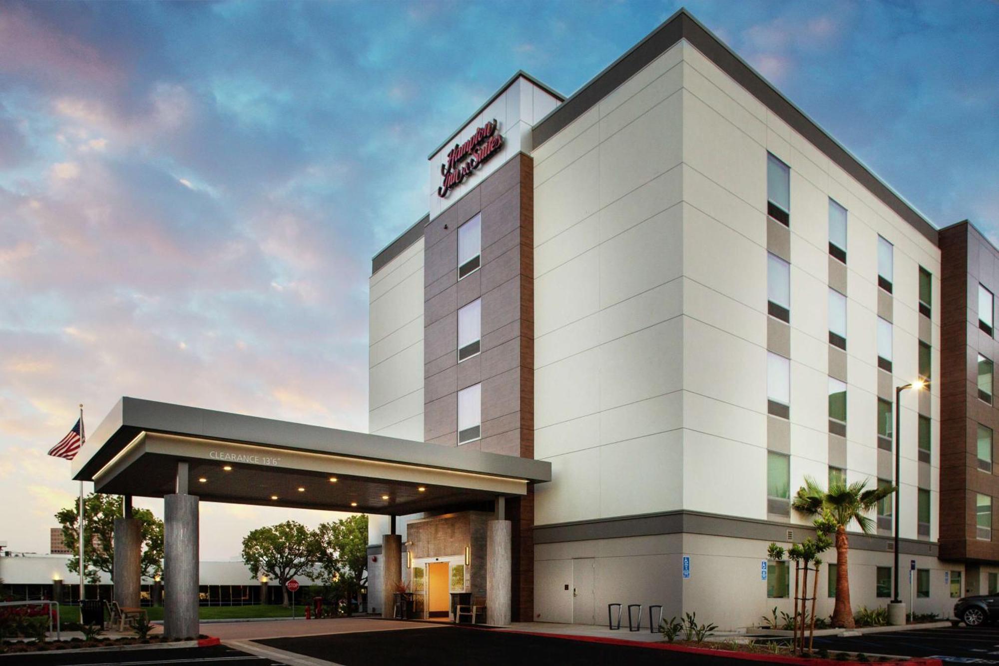 Hampton Inn & Suites Irvine/Orange County Airport Dış mekan fotoğraf